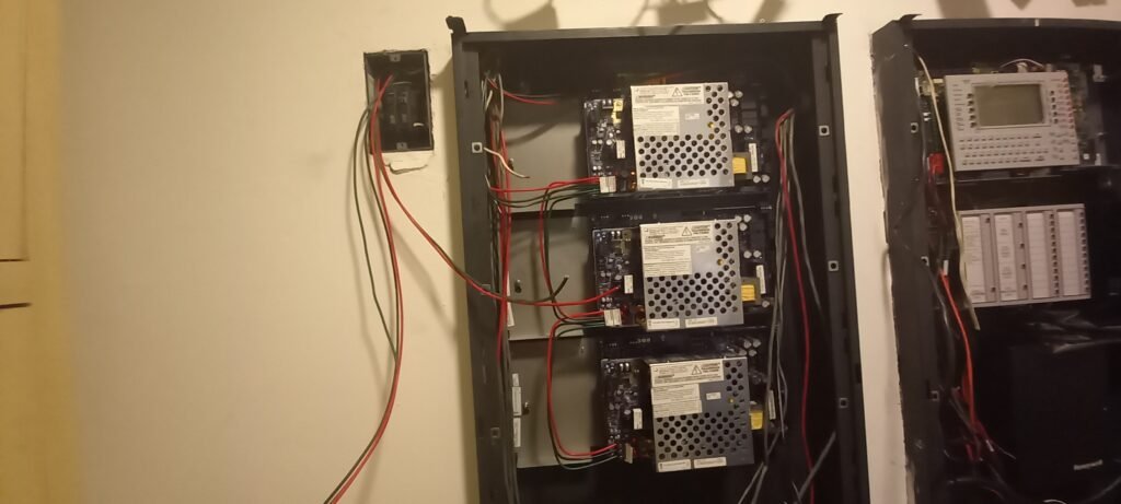 Instalación tablero NFS2-3030