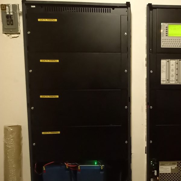 Panel NFS2-3030 terminado