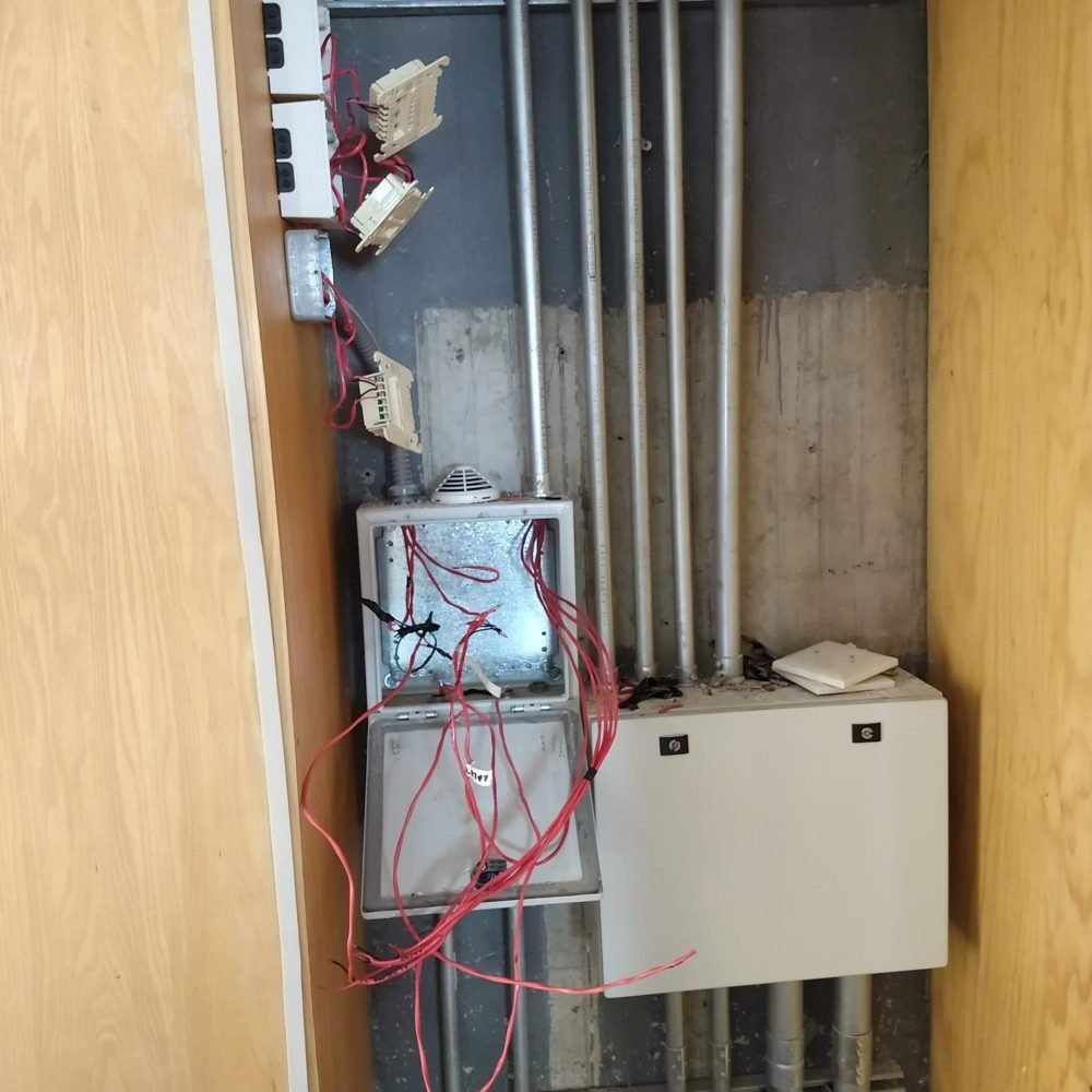 Canalizaciones y Cableados